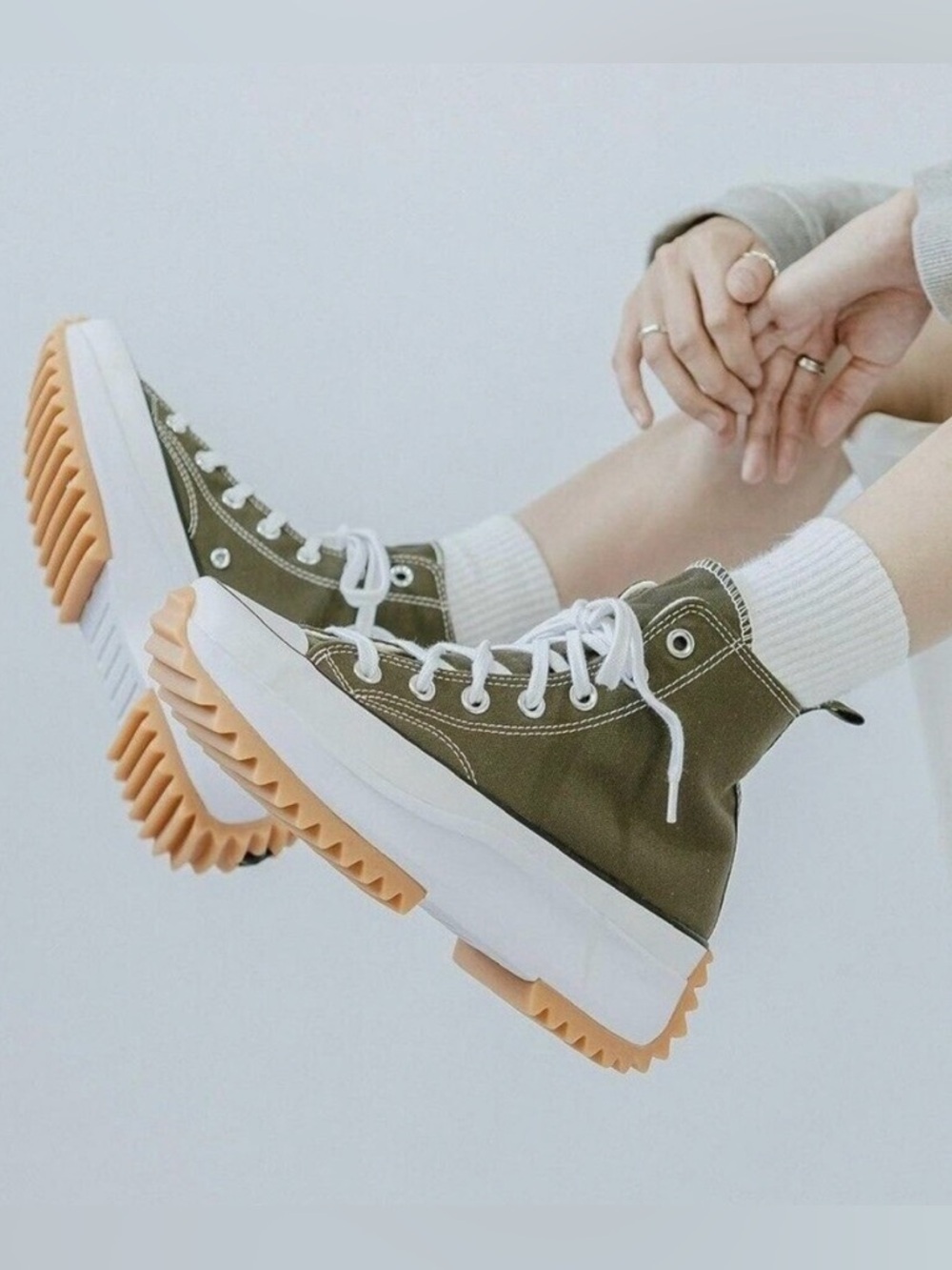 Converse Run Star hike High Sneakers in khaki cargo NWOB 6M 7.5W